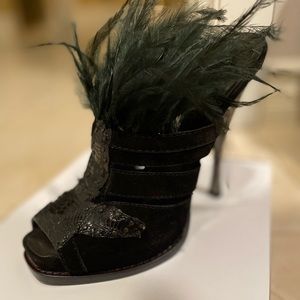 Donna Karan feather peacock heels 38